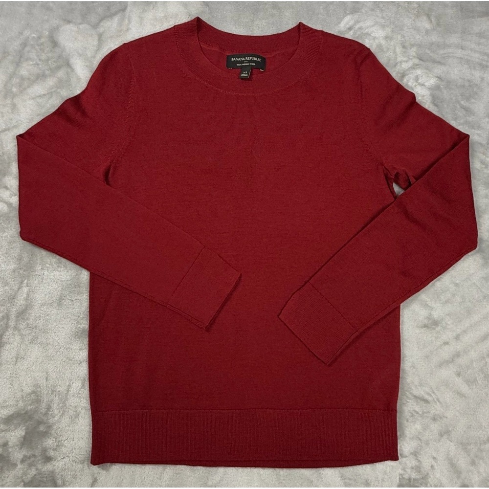 NWOT Banana Republic Womens XS Red 100% Merino Wool Crew Preppy Neck Sweater